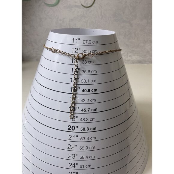 Gold Heart Pendant Necklace With Adjustable Chain - Picture 4 of 4